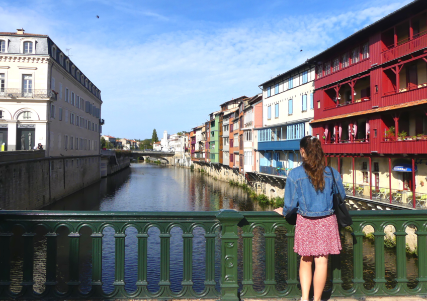 Houses on the Agout river